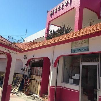 Hostal Plaza Ісла-Мухерес Екстер'єр фото